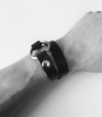 polsband, bondage, leder, SM, BDSM, verstelbaar, gay, luxe, accessoire, pols