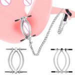 schaamlipklem, ketting, riem, vagina, uitrekker, speculum, verstelbaar, bdsm, bondage, metaal